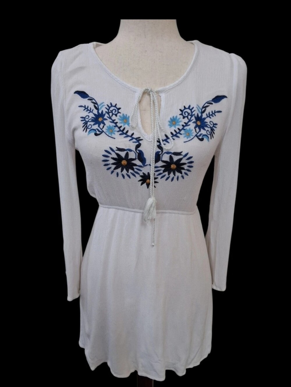 FARM Rio Off White Blue Floral Embroidered Long Sleeve Mini Dress Sz P Small